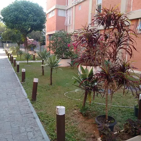 AP BRAGA A 400m DA PRAIA - TODO EQUIPADO, 3 QUARTOS COM AR COND, WIFI, ESTACIONAMENTO GRÁTIS, PORTARIA 24H E PRÓXIMO DE TUDO-2